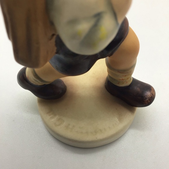 Vintage 1950’s Goebel Hummel Figurine School Boy Full Bee Backpack Bag Germany - Picture 8 of 11
